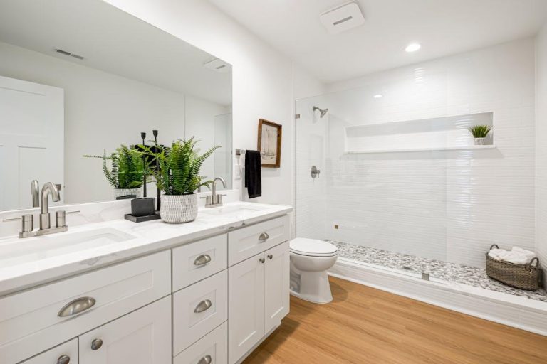 Maximizing Space: Smart Design Tips for Small Bathroom Remodels