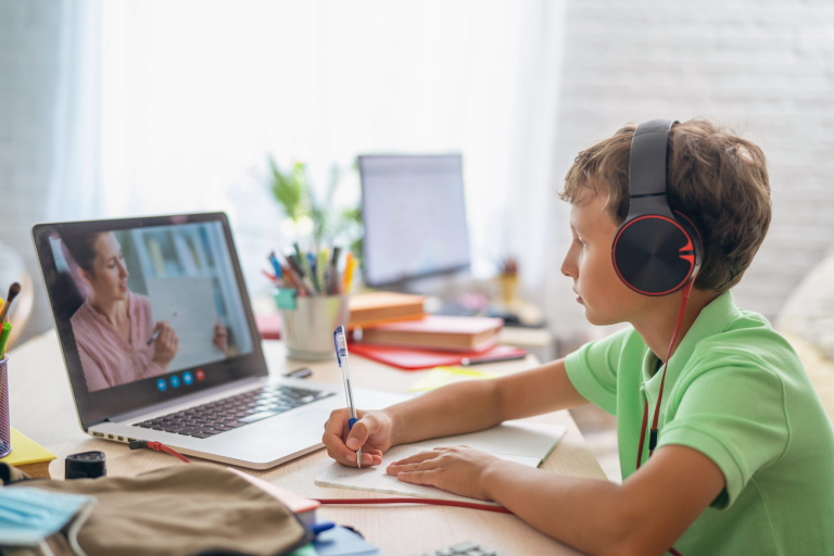 Unlocking Math Mastery: Choosing the Best Online Tuition for Your Child